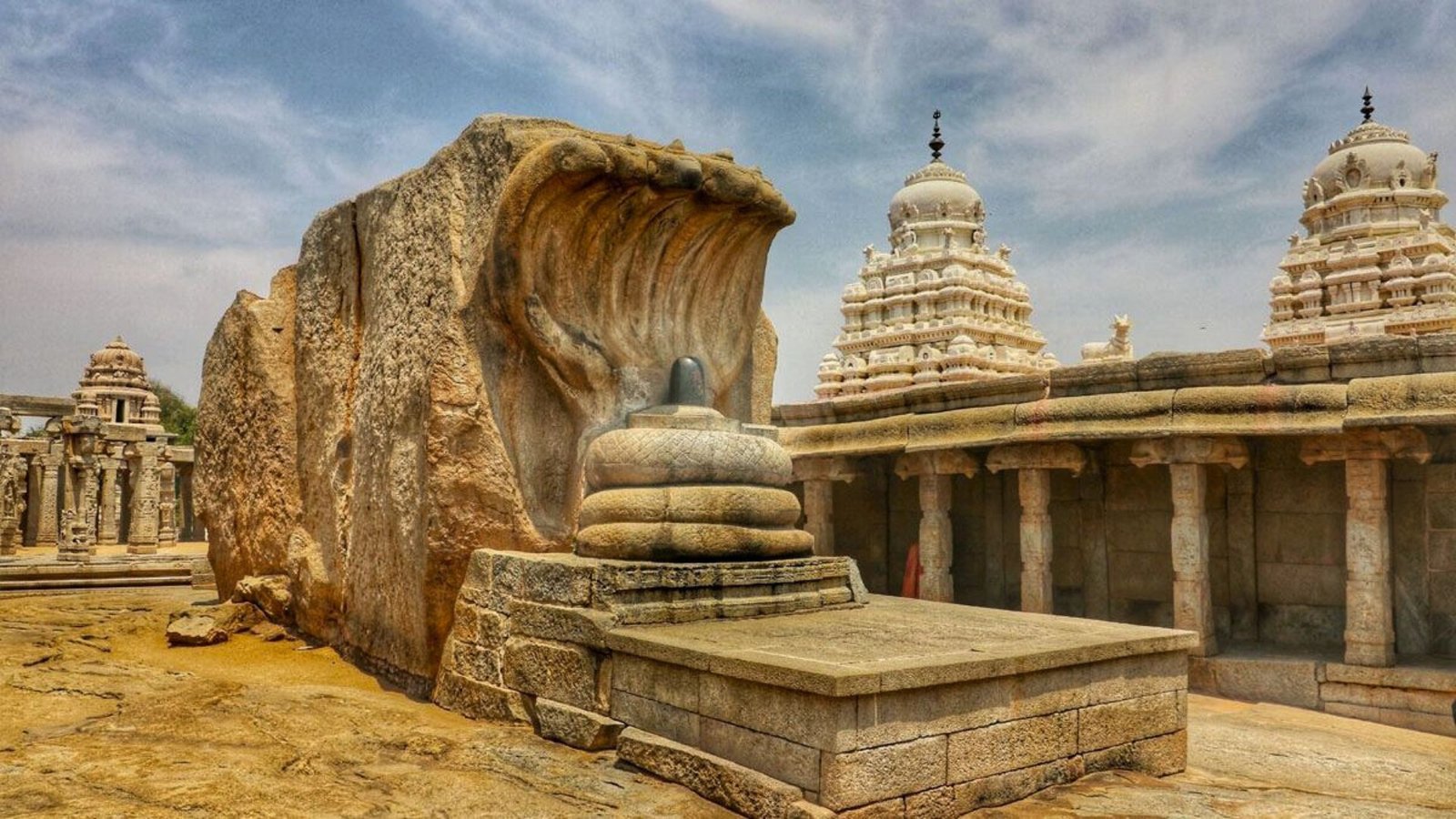 Lepakshi Temple