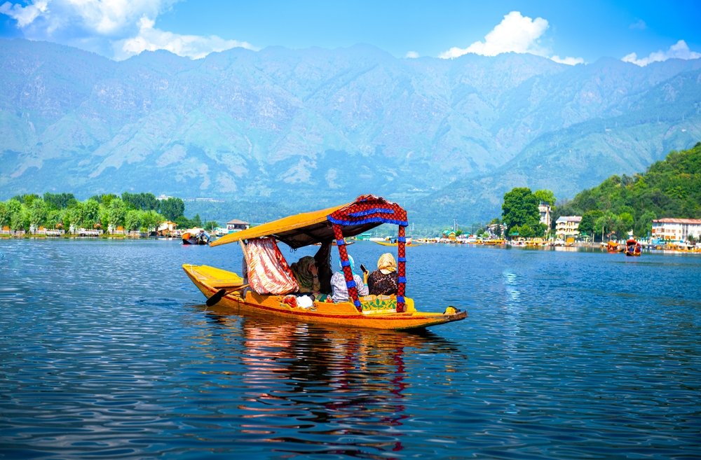 Srinagar during autumn season